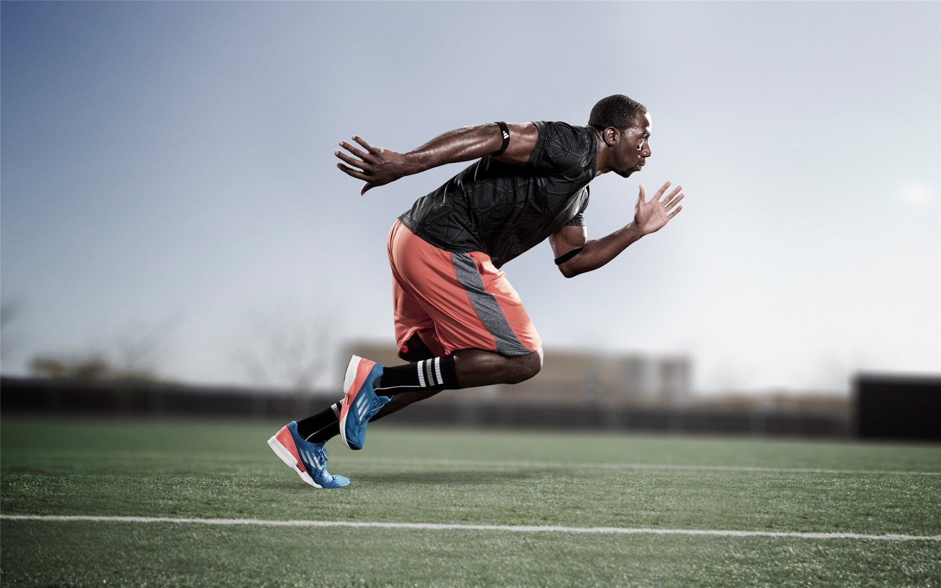 中超裁判风波再掀热议:上海海港球迷怒指“护航”,山东大V妙语点评